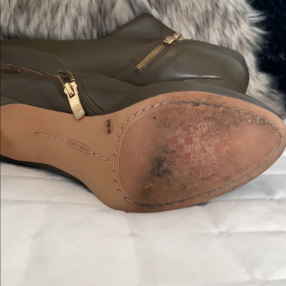 Vince Camuto platform boots - Picture 5 of 8